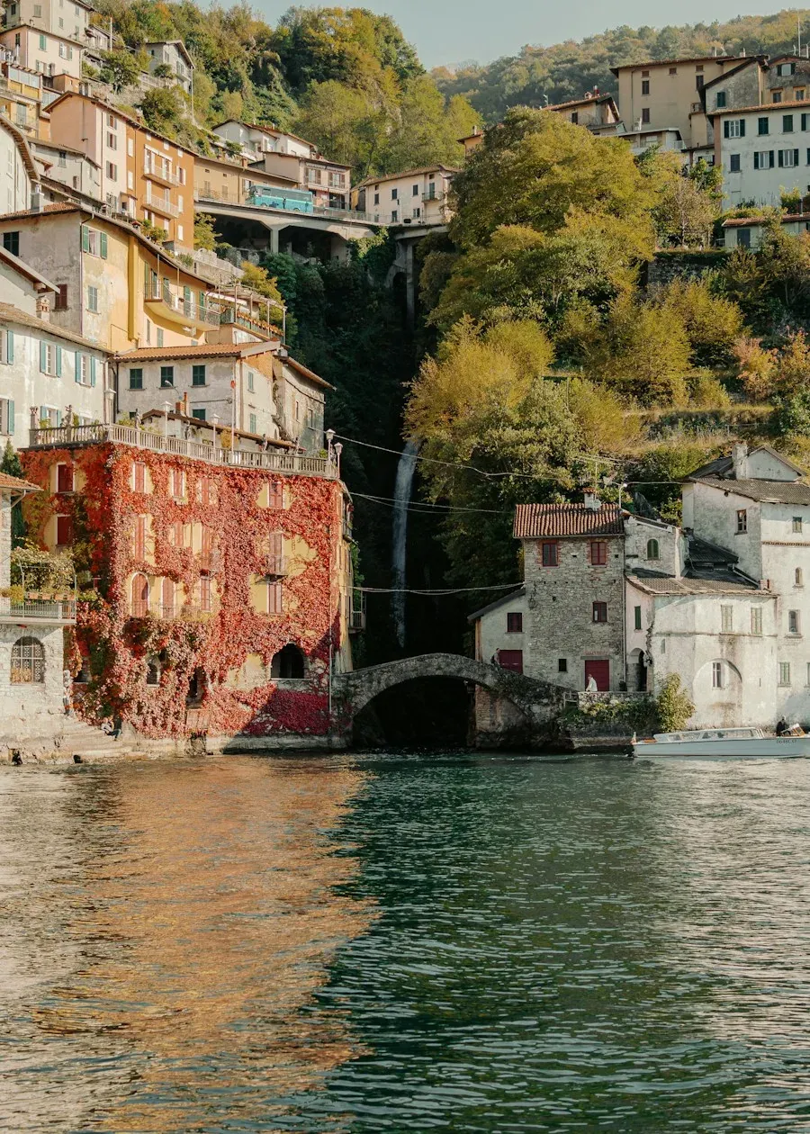 Nesso, il ponte della Civera e l’orrido